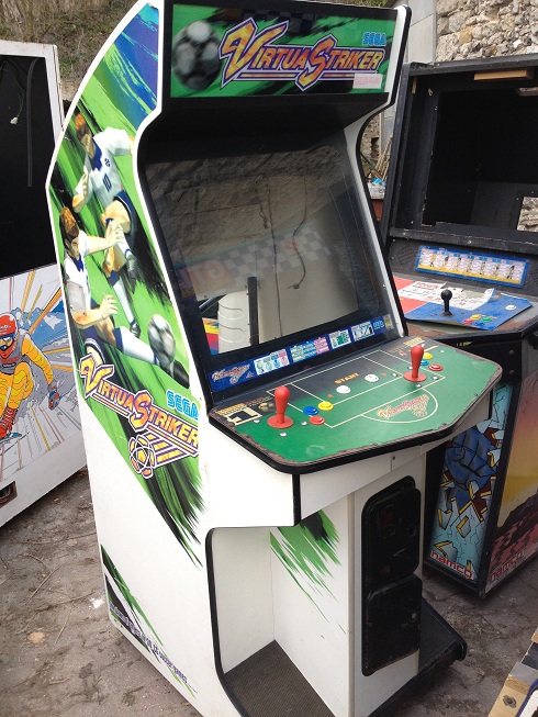 borne arcade virtua striker 4